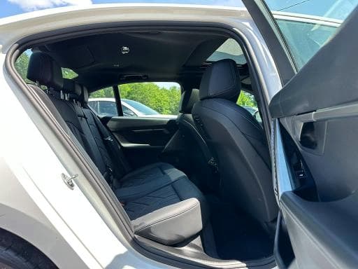 2026 BMW 530 I 9
