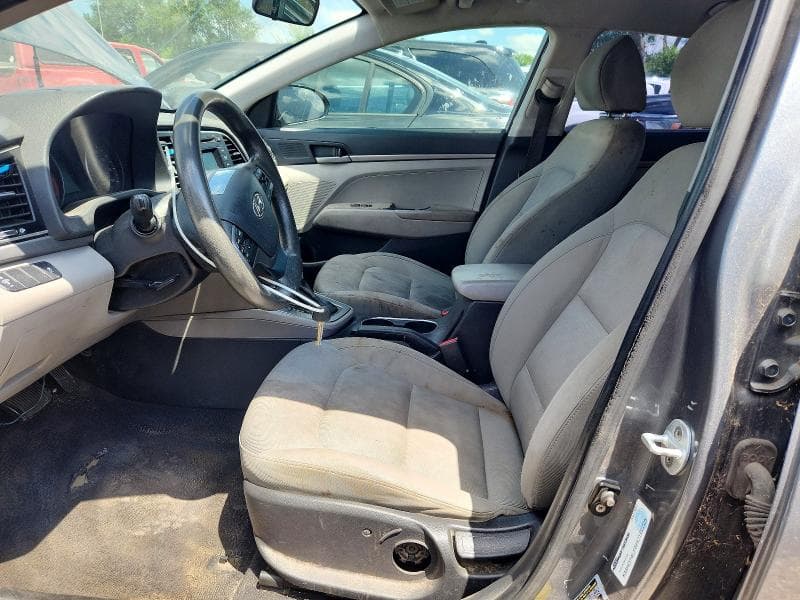 2017 HYUNDAI ELANTRA SE SE 7