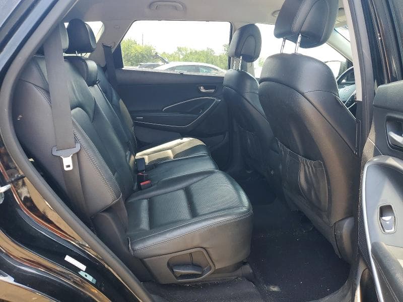 2017 HYUNDAI SANTA FE SE 11