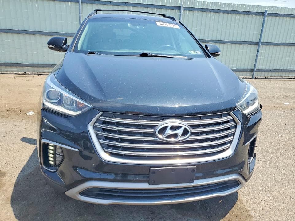 2017 HYUNDAI SANTA FE SE 5