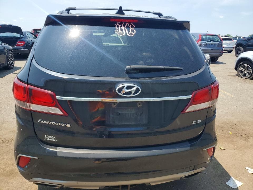 2017 HYUNDAI SANTA FE SE 6
