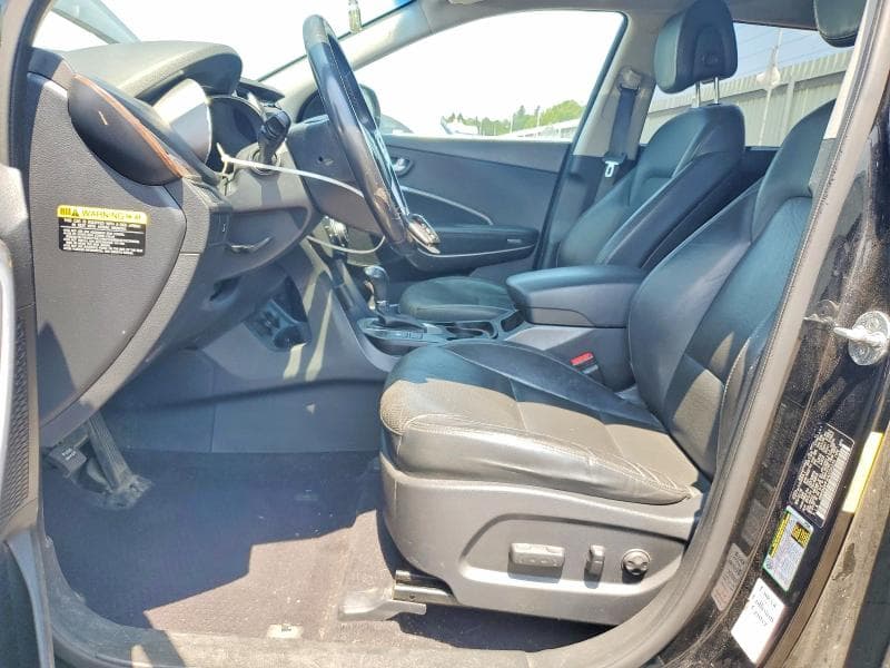 2017 HYUNDAI SANTA FE SE 7