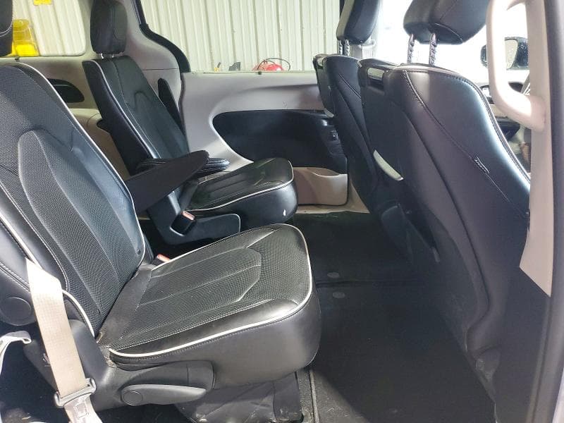 2024 CHRYSLER PACIFICA LIMITED 11