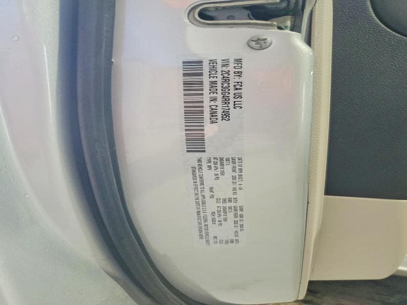 2024 CHRYSLER PACIFICA LIMITED 14
