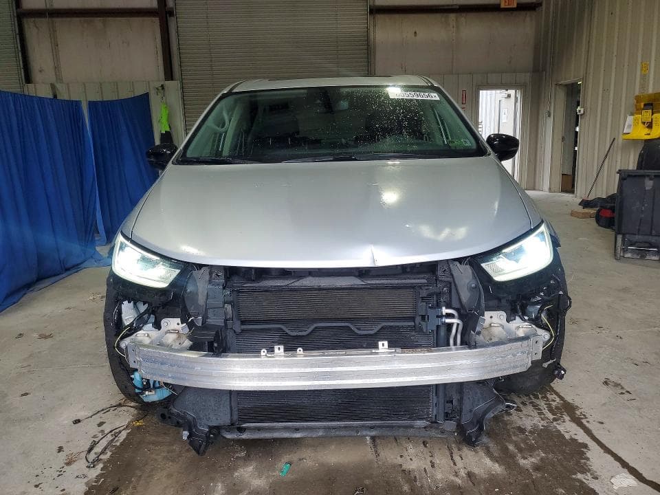 2024 CHRYSLER PACIFICA LIMITED 5