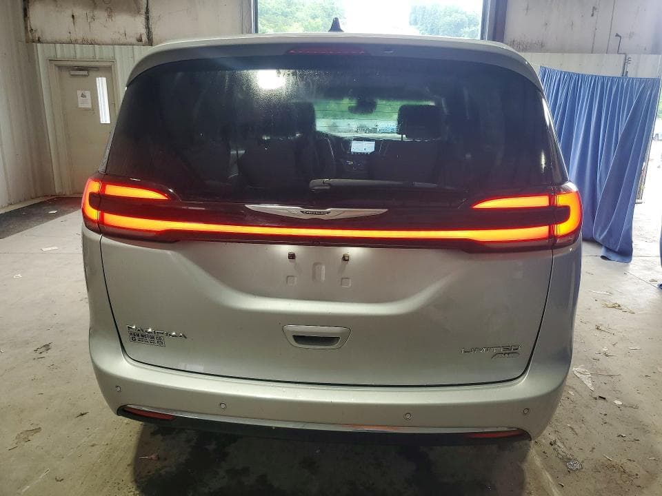 2024 CHRYSLER PACIFICA LIMITED 6