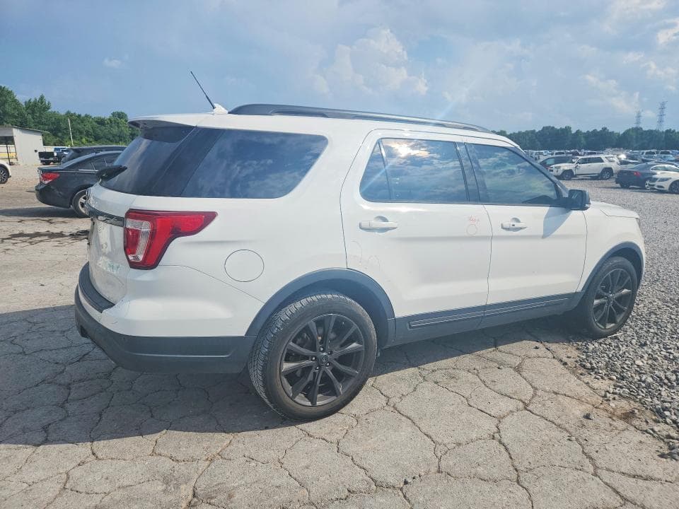 2019 FORD EXPLORER XLT 3
