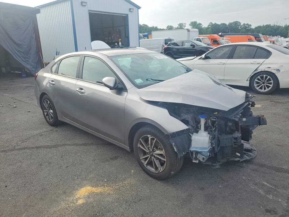 2023 KIA FORTE LXS 4
