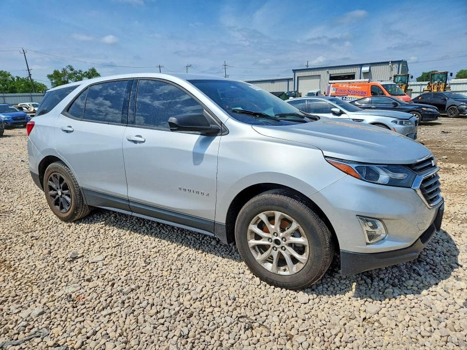 2018 CHEVROLET EQUINOX LS 4