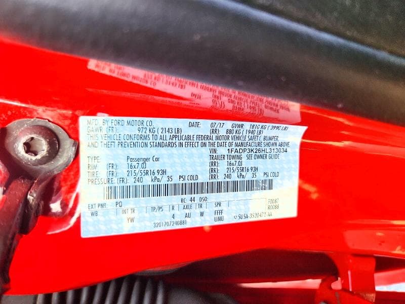 2017 FORD FOCUS SE 12