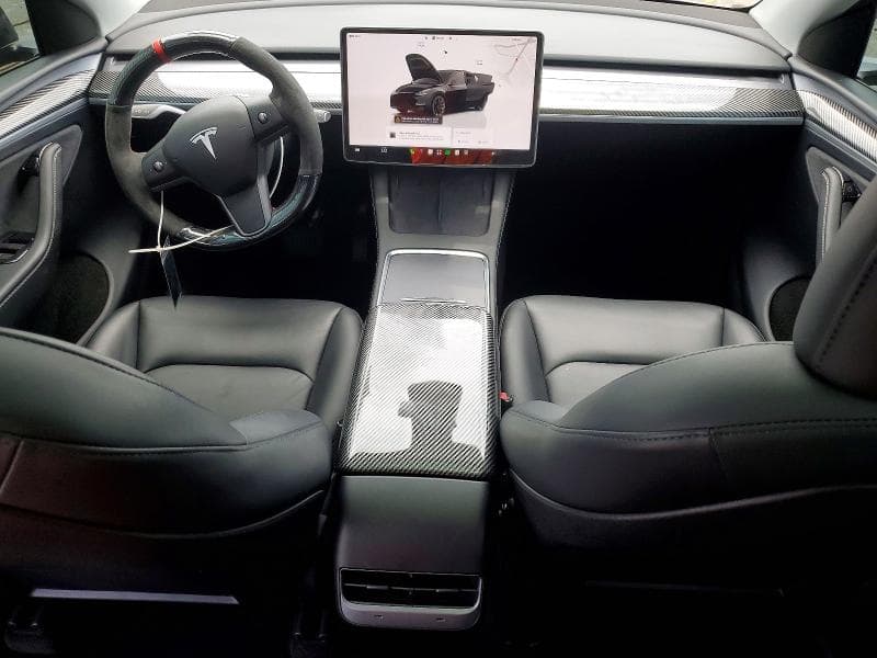 2024 TESLA MODEL Y 8