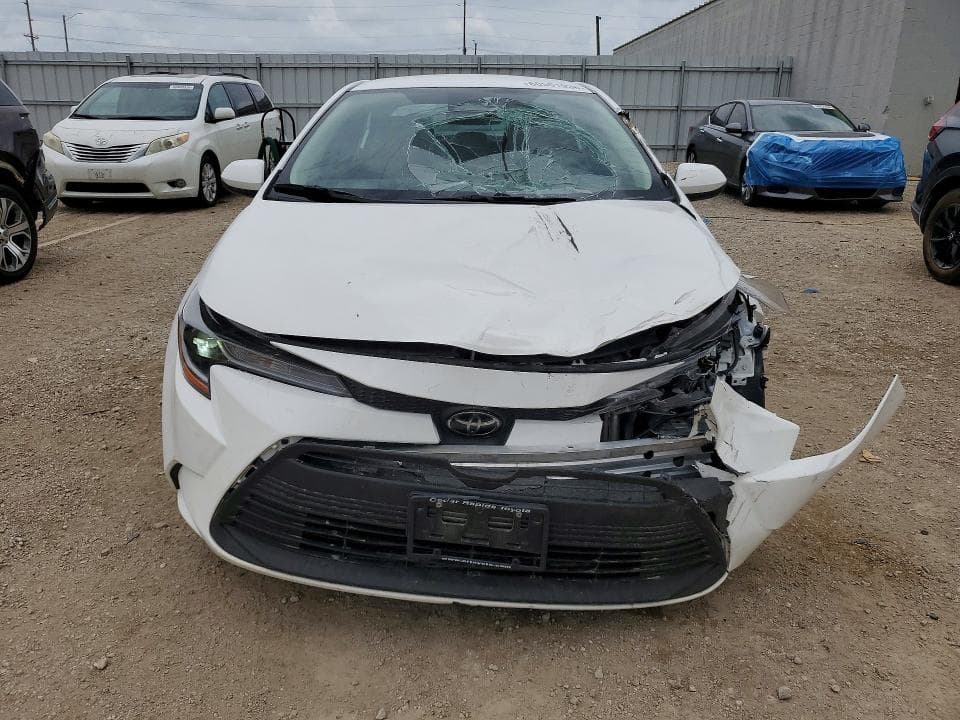 2025 TOYOTA COROLLA 5