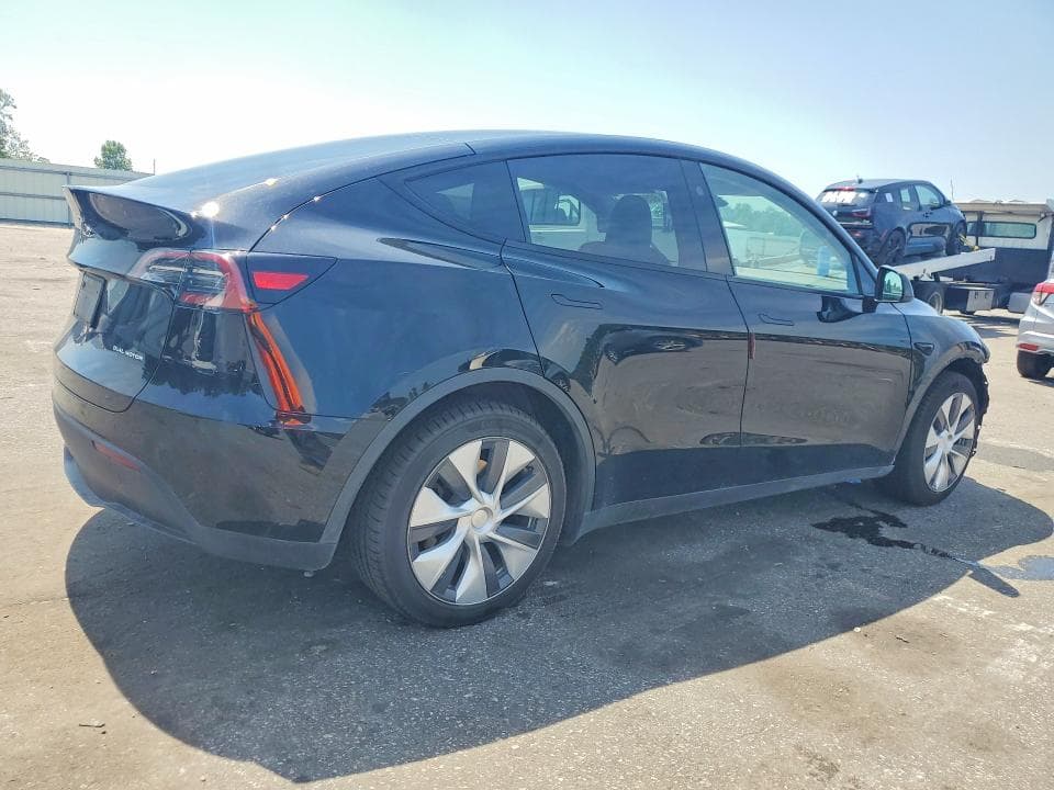 2023 TESLA MODEL Y 3