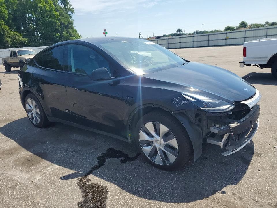 2023 TESLA MODEL Y 4