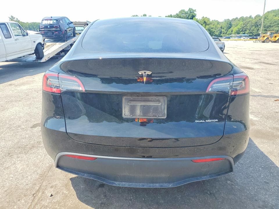 2023 TESLA MODEL Y 6