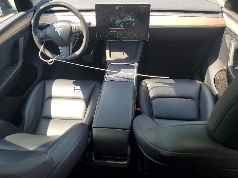 2023 TESLA MODEL Y 8