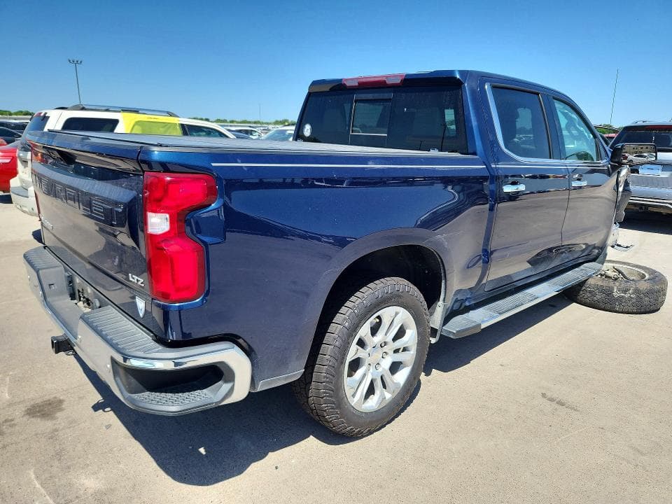 2022 CHEVROLET SILVERADO K1500 LTZ 3