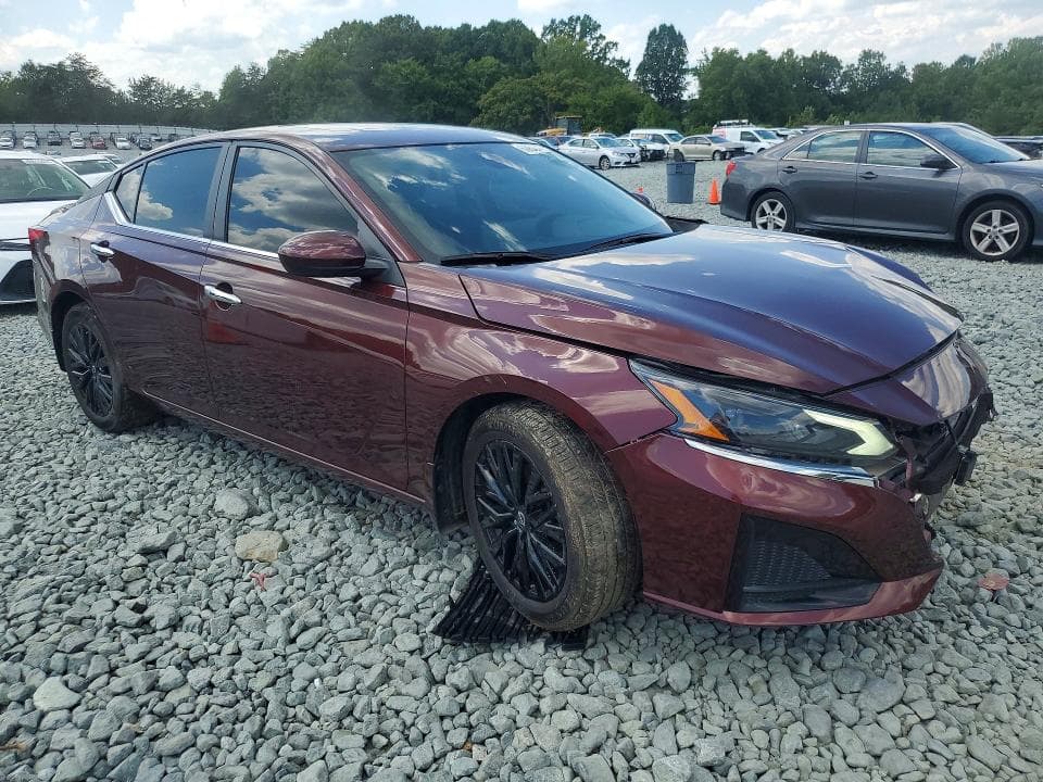 2025 NISSAN ALTIMA SV 4