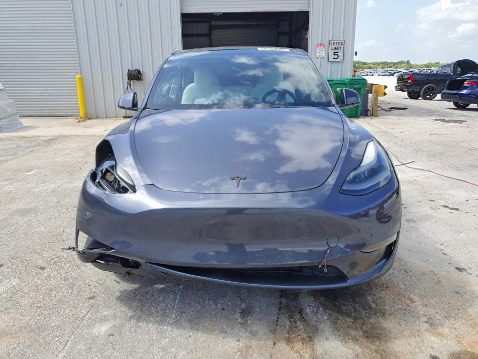 2023 TESLA MODEL Y 5