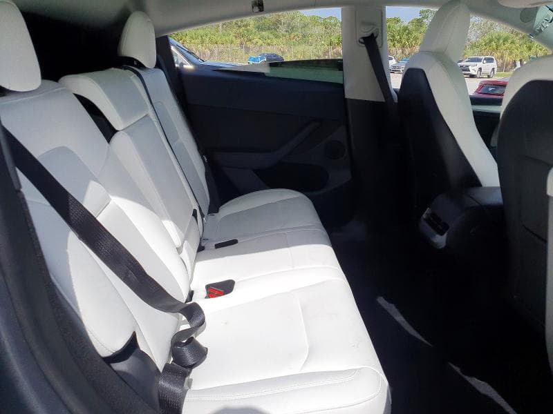 2023 TESLA MODEL Y 10