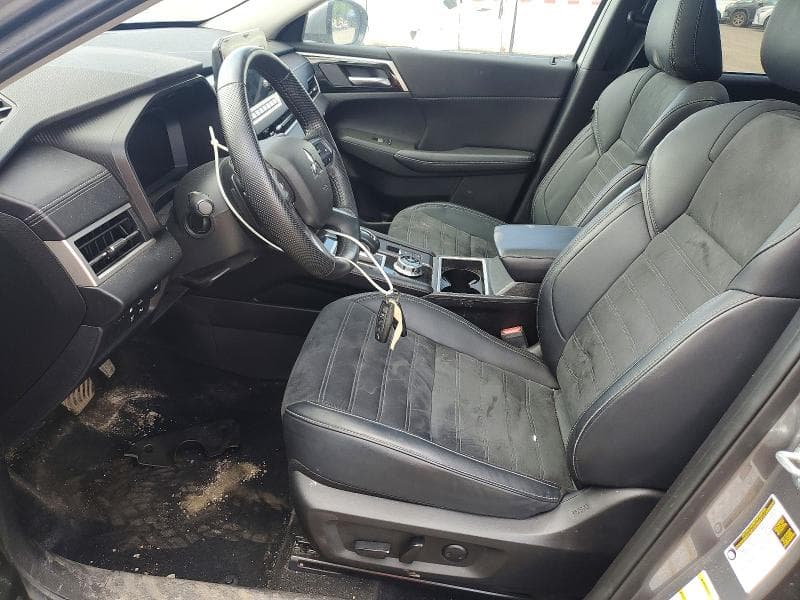 2024 MITSUBISHI OUTLANDER SE SE 7