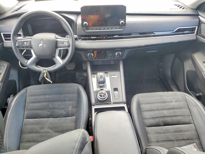 2024 MITSUBISHI OUTLANDER SE SE 8
