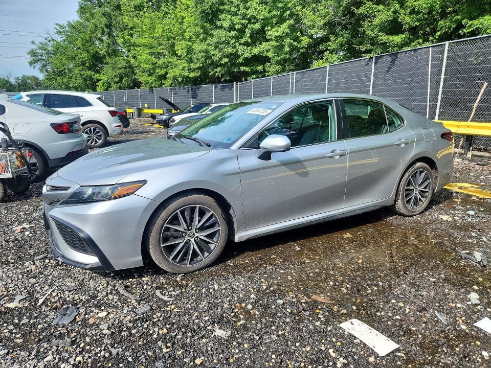 2021 TOYOTA CAMRY SE - 1