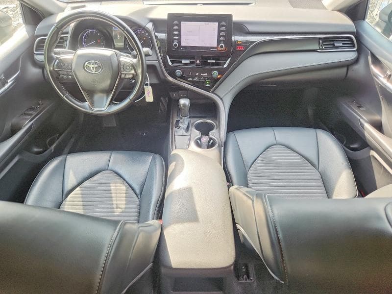 2021 TOYOTA CAMRY SE 8