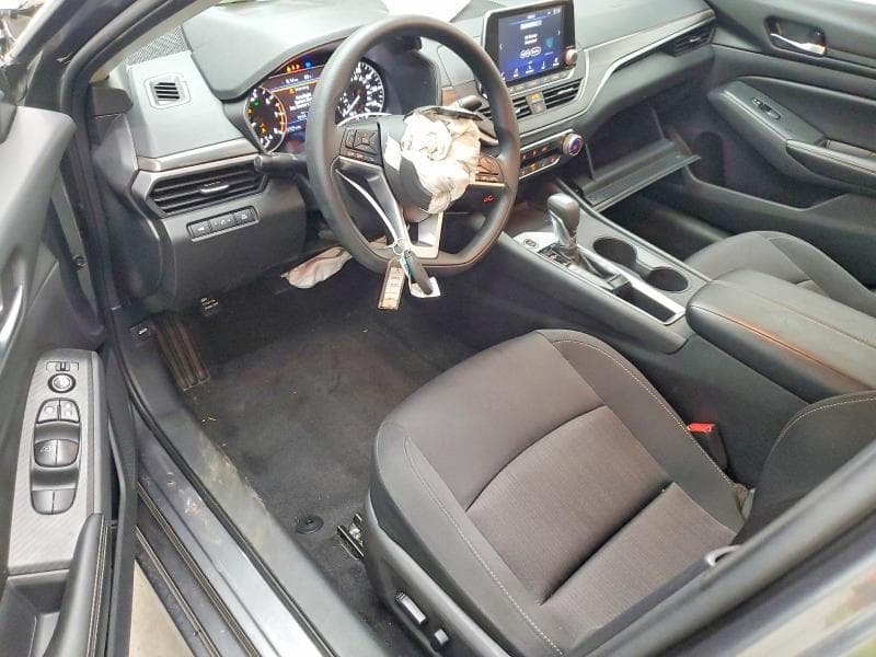 2025 NISSAN ALTIMA SV 8