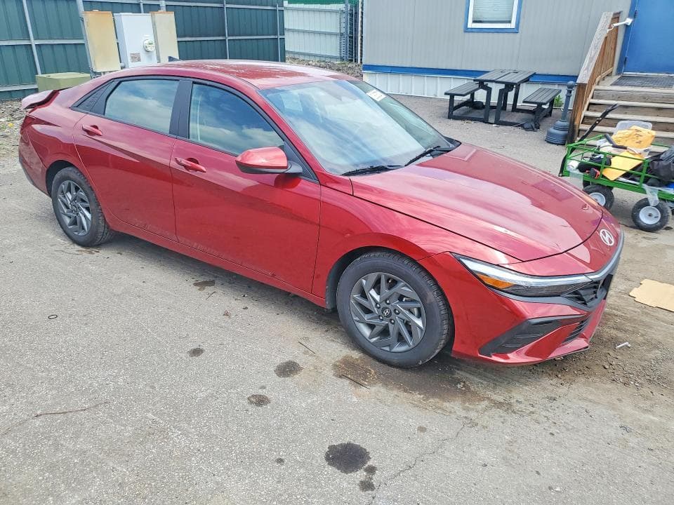 2024 HYUNDAI ELANTRA SEL 4