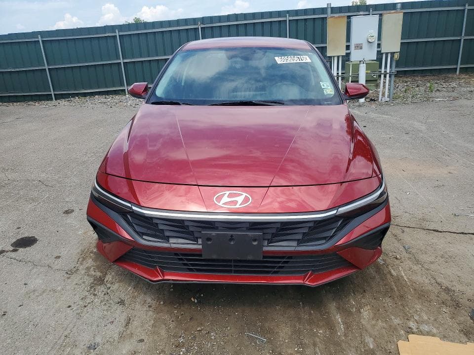 2024 HYUNDAI ELANTRA SEL 5