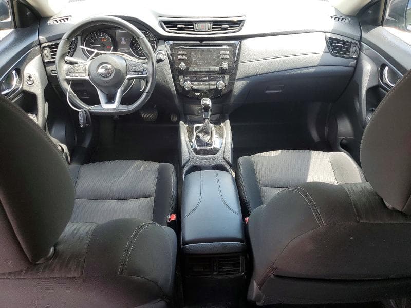 2017 NISSAN ROGUE SV 8