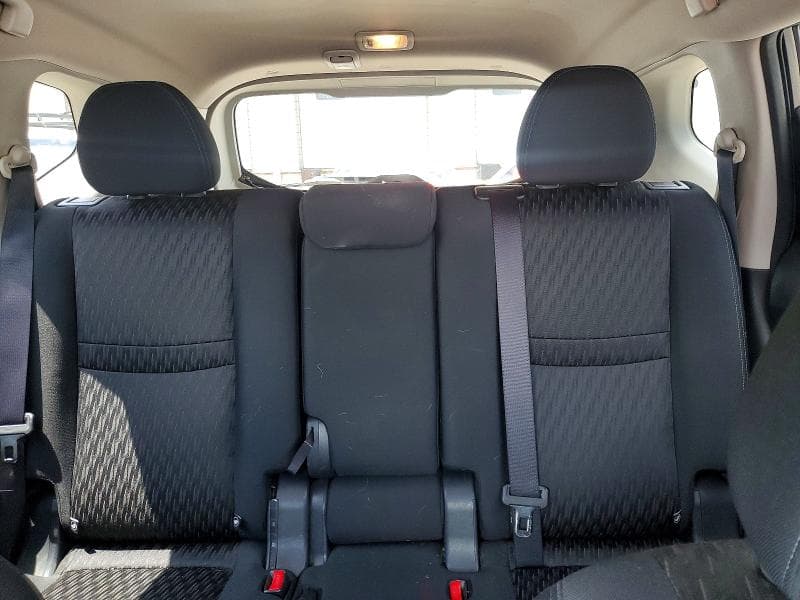 2017 NISSAN ROGUE SV 10