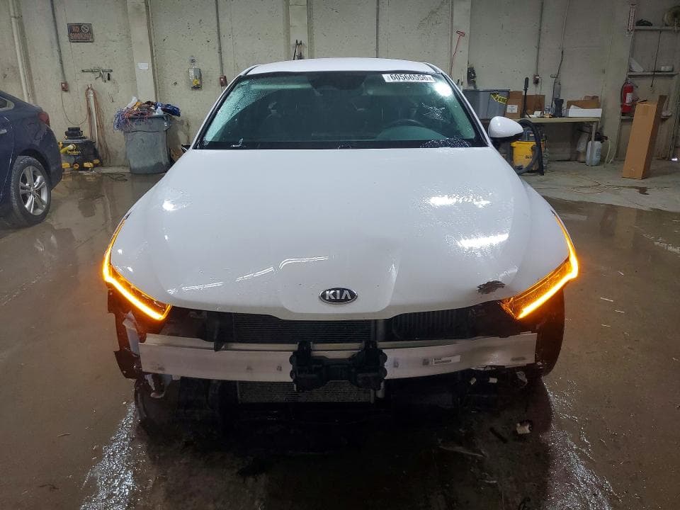2021 KIA K5 LXS 5