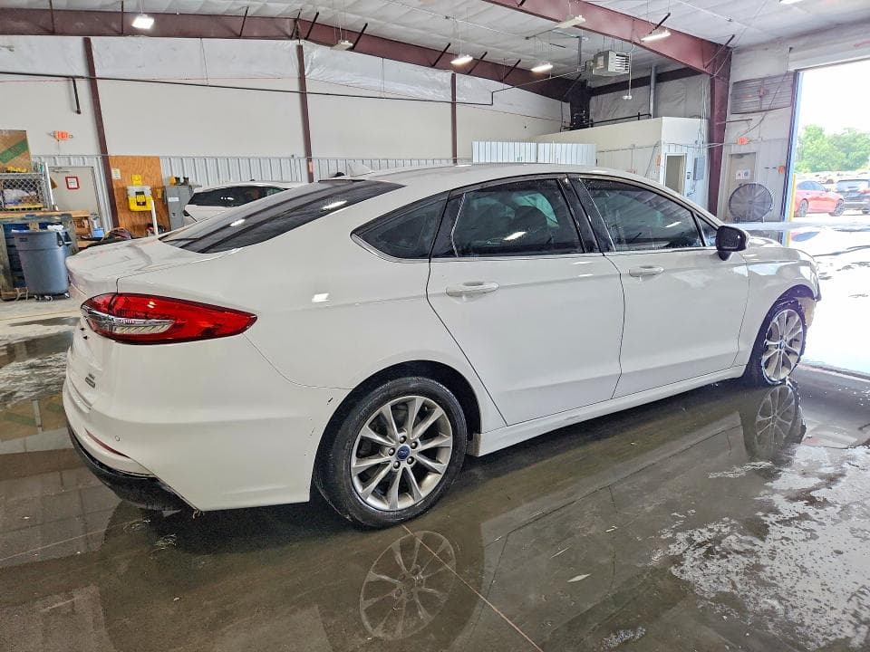 2020 FORD FUSION SE 3