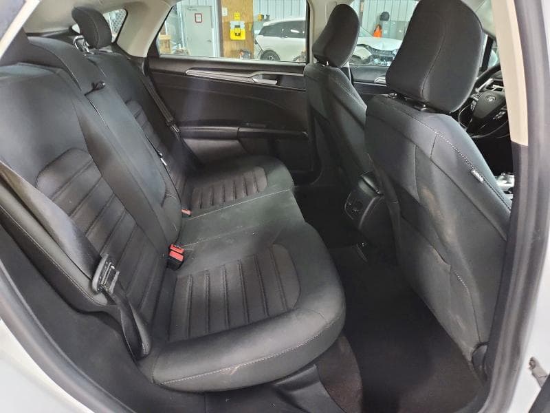 2020 FORD FUSION SE 10