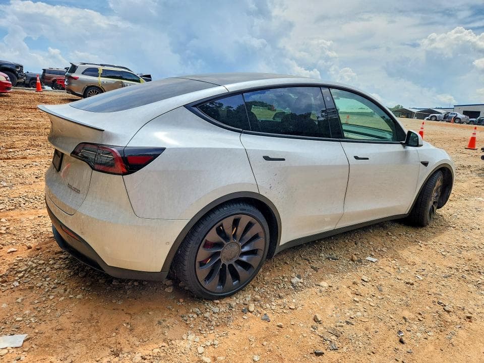 2021 TESLA MODEL Y 3