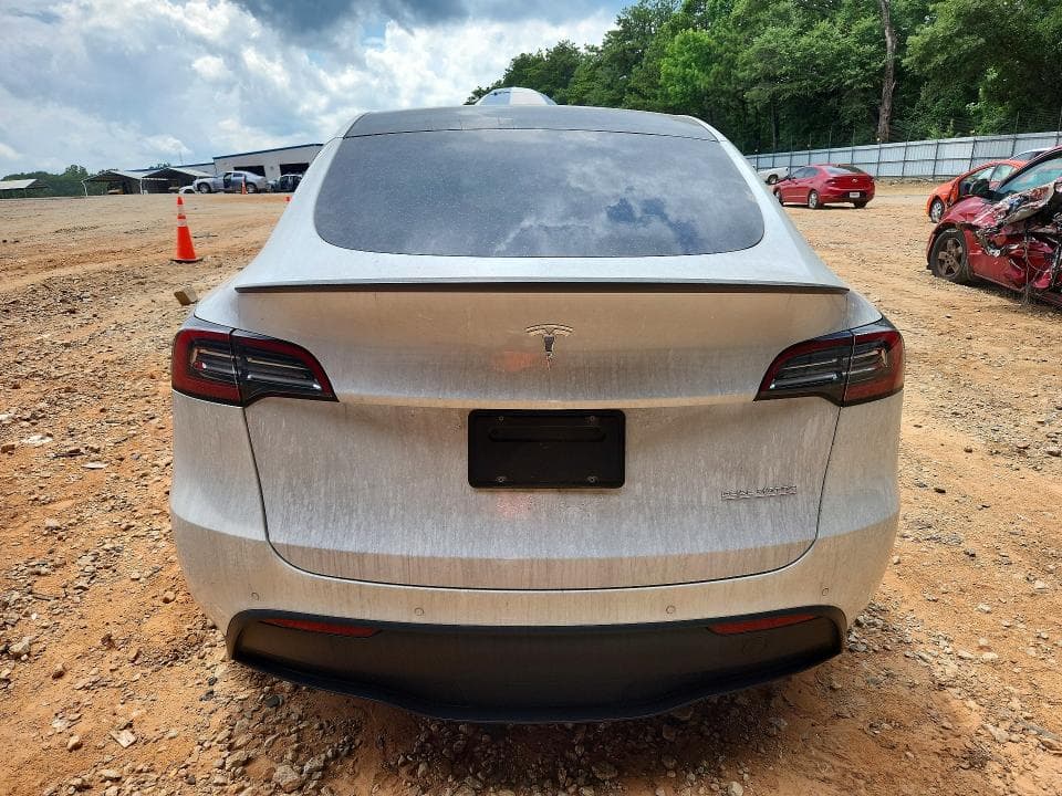 2021 TESLA MODEL Y 6