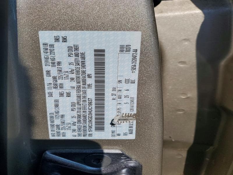 2017 FORD ESCAPE SE SE 13