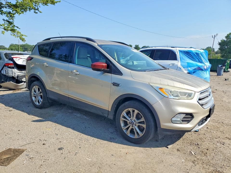 2017 FORD ESCAPE SE SE 4