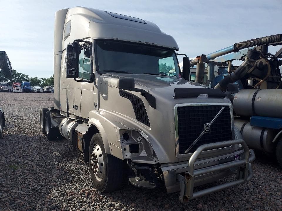 2017 VOLVO VN VNL 4