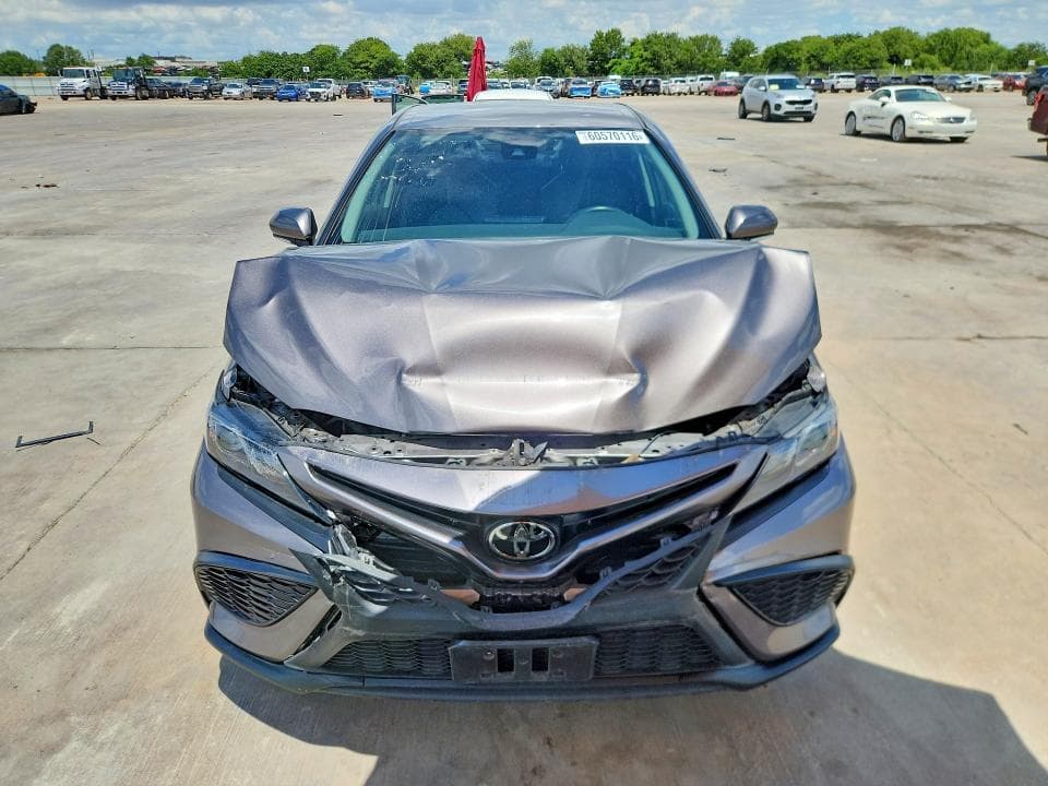 2024 TOYOTA CAMRY SE 5