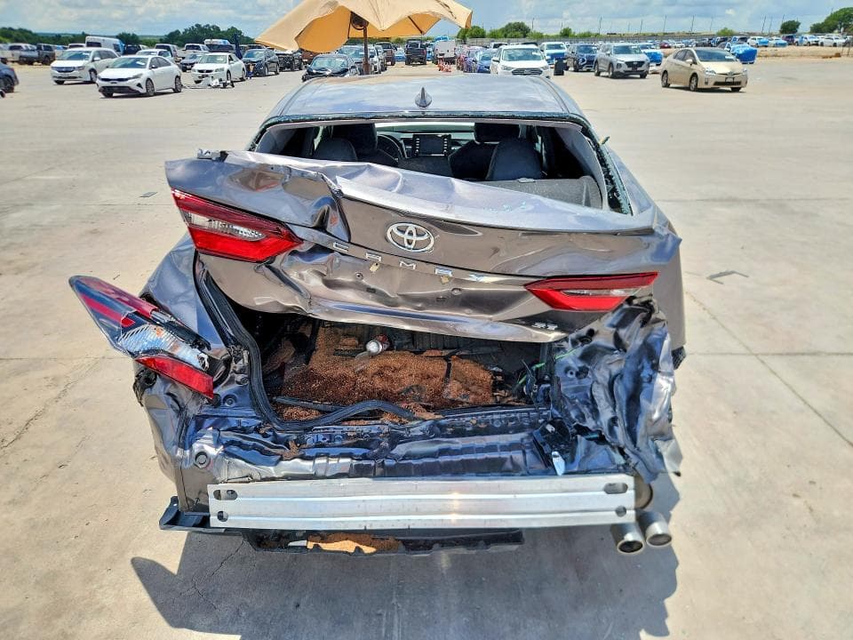 2024 TOYOTA CAMRY SE 6