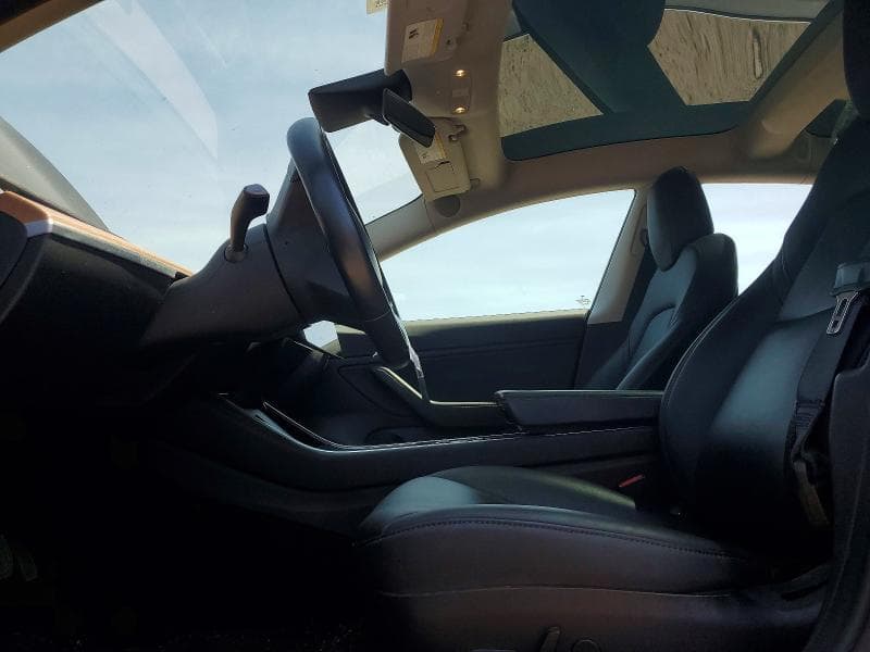 2018 TESLA MODEL 3 7
