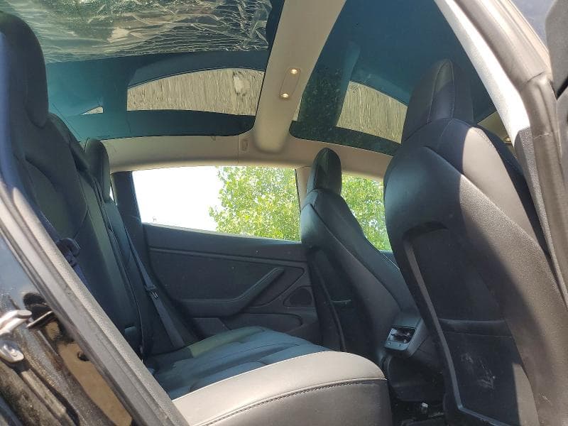 2018 TESLA MODEL 3 10
