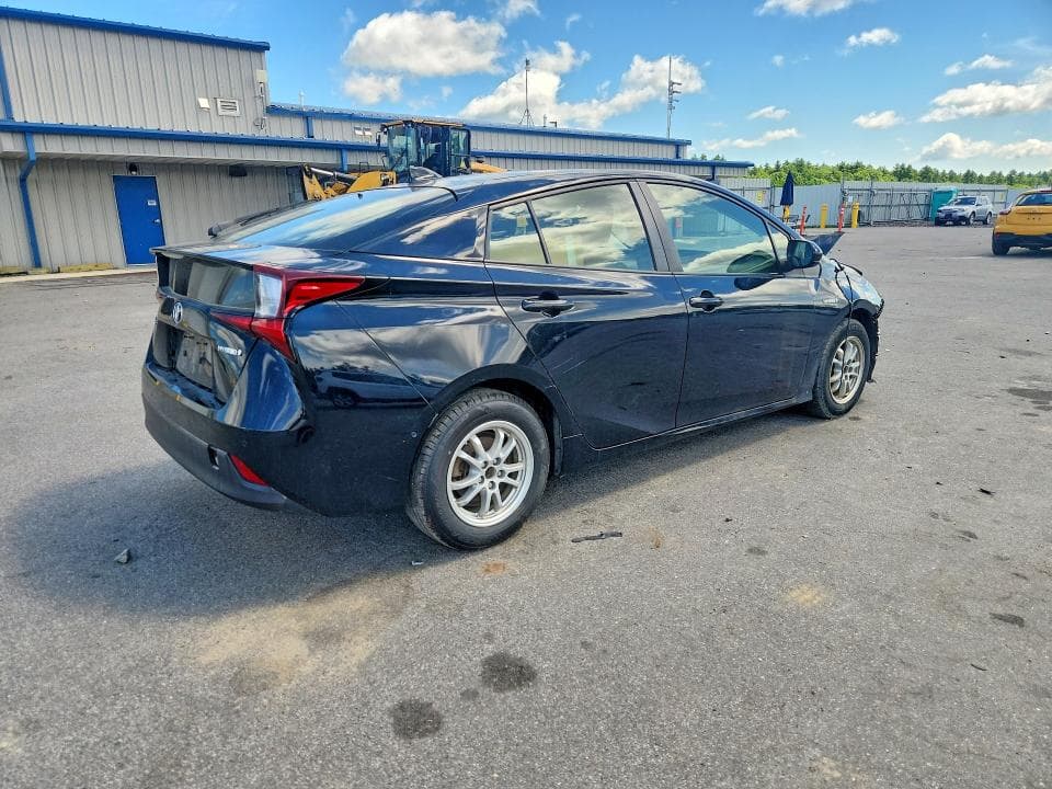 2021 TOYOTA PRIUS LE LE 3
