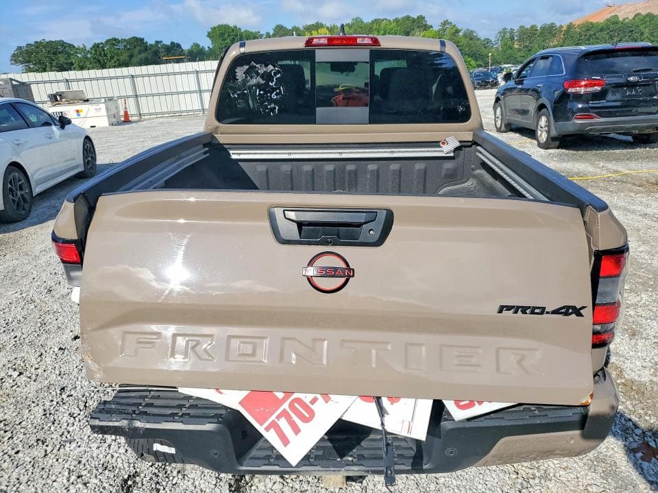 2024 NISSAN FRONTIER PRO-4X PRO-4X 6