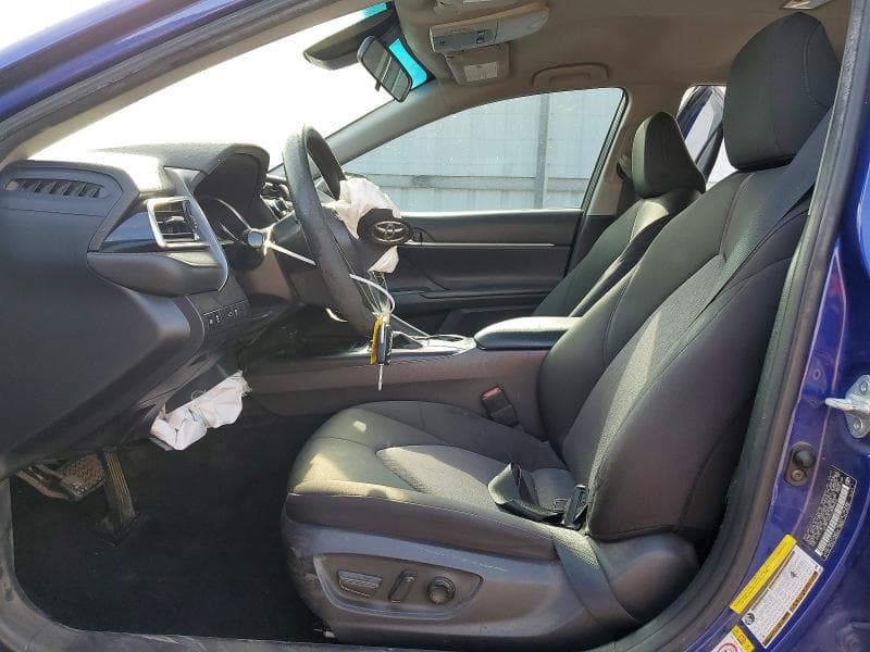 2018 TOYOTA CAMRY LE 7