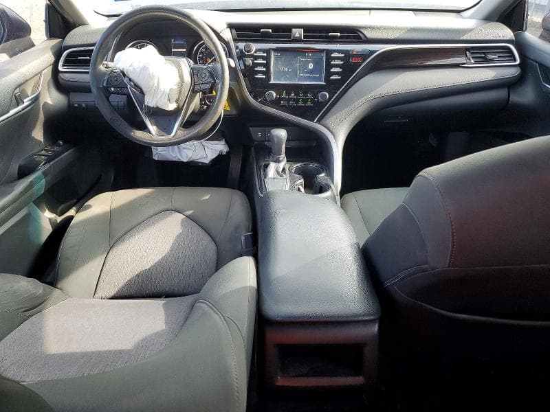 2018 TOYOTA CAMRY LE 8