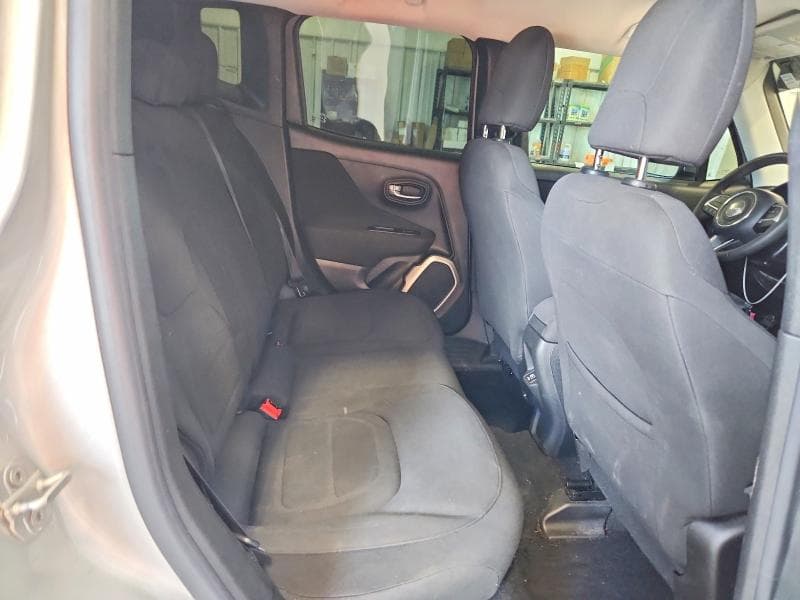 2018 JEEP RENEGADE LATITUDE 11